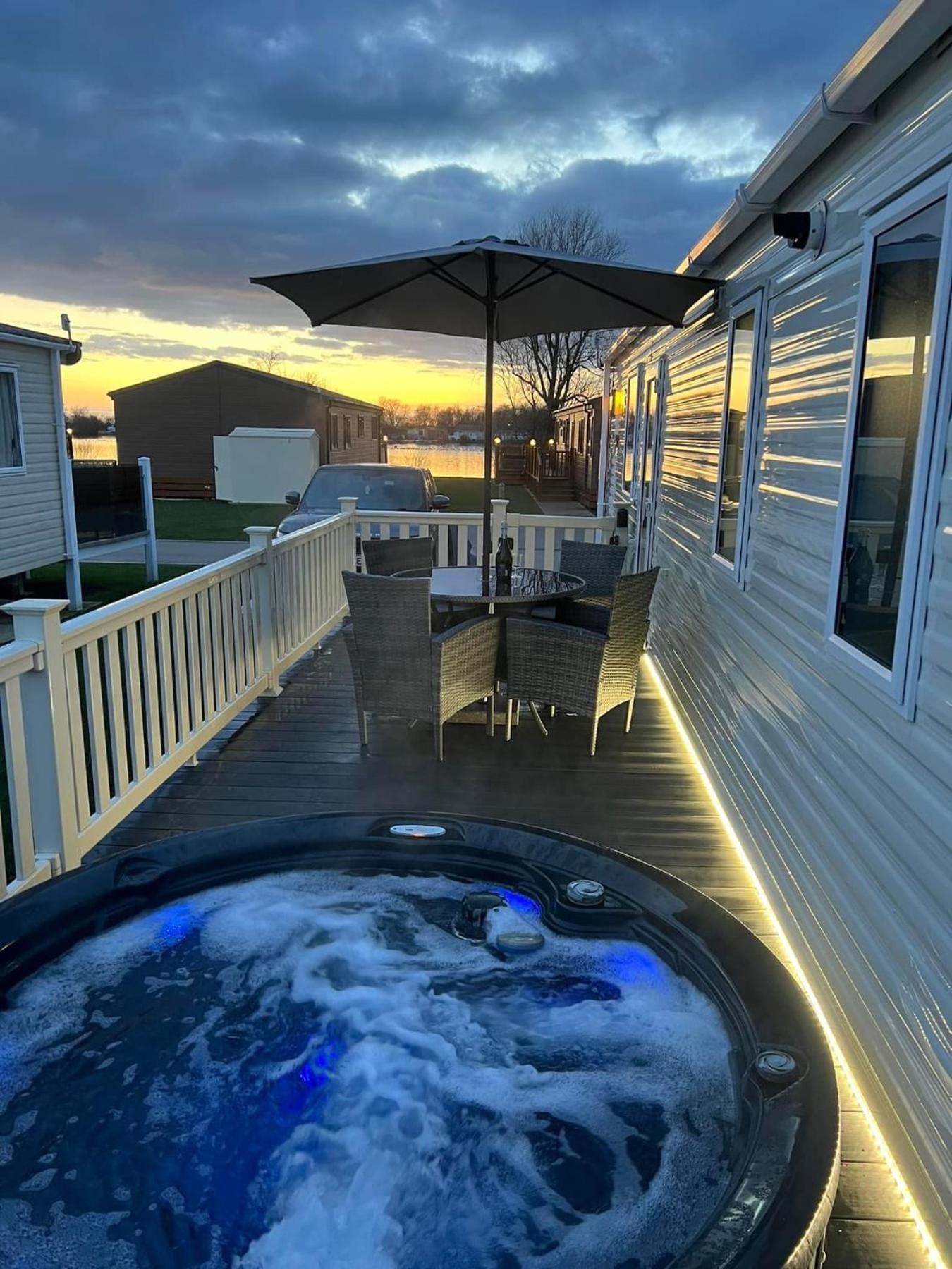 Hot Tub Breaks At 35 Merlin Point Tattershall Ξενοδοχείο Εξωτερικό φωτογραφία